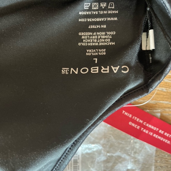 Carbon 38 Sports Bra Black Shine Size Large new with tags! - Picture 6 of 6